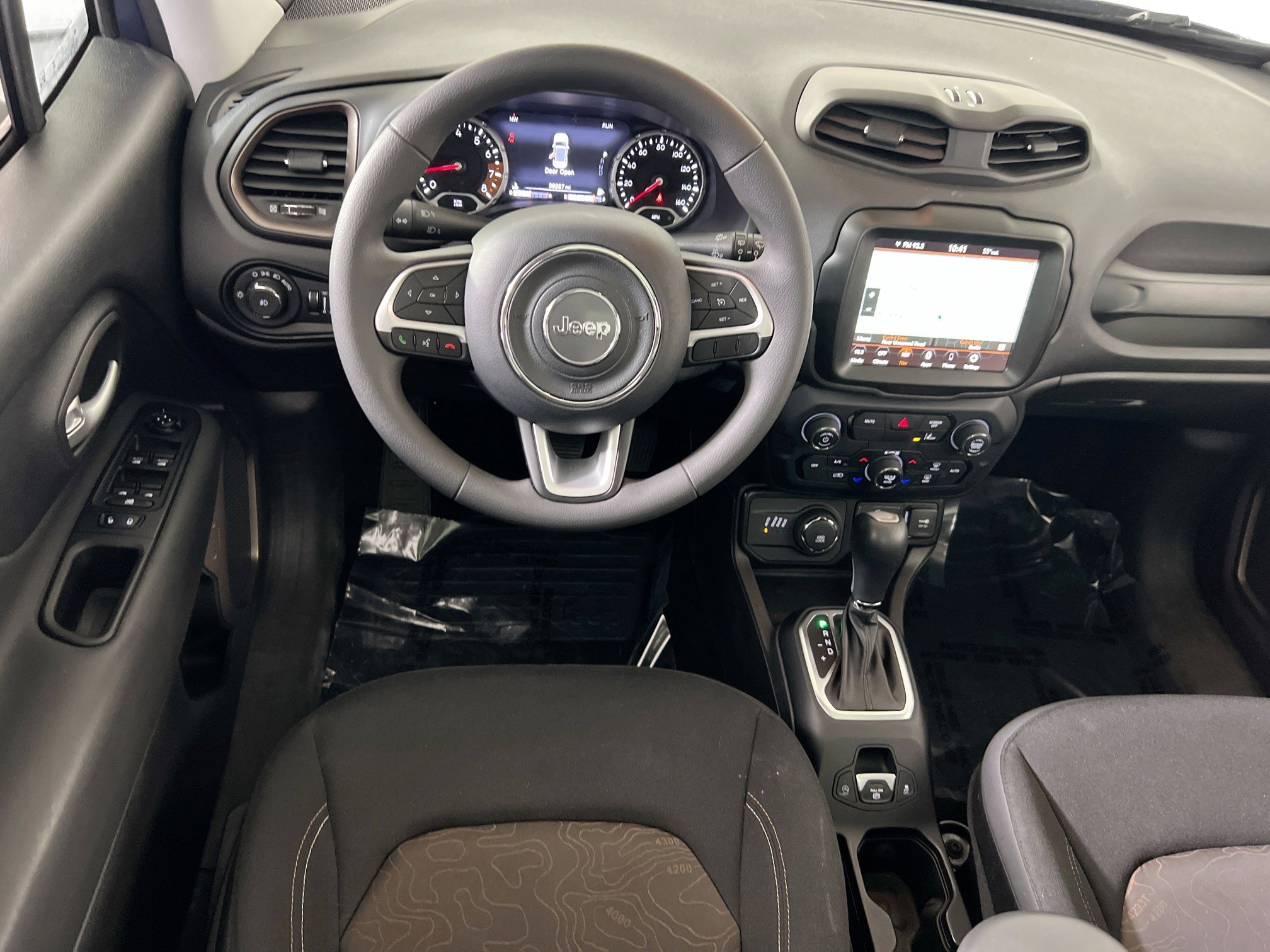 Used 2023 Jeep Renegade Latitude w/ Sun/Sound Group AWD/4WD image 22