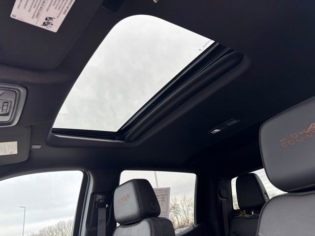 Certified 2023 Chevrolet Silverado 1500 High Country w/ High Country Premium Package image 19