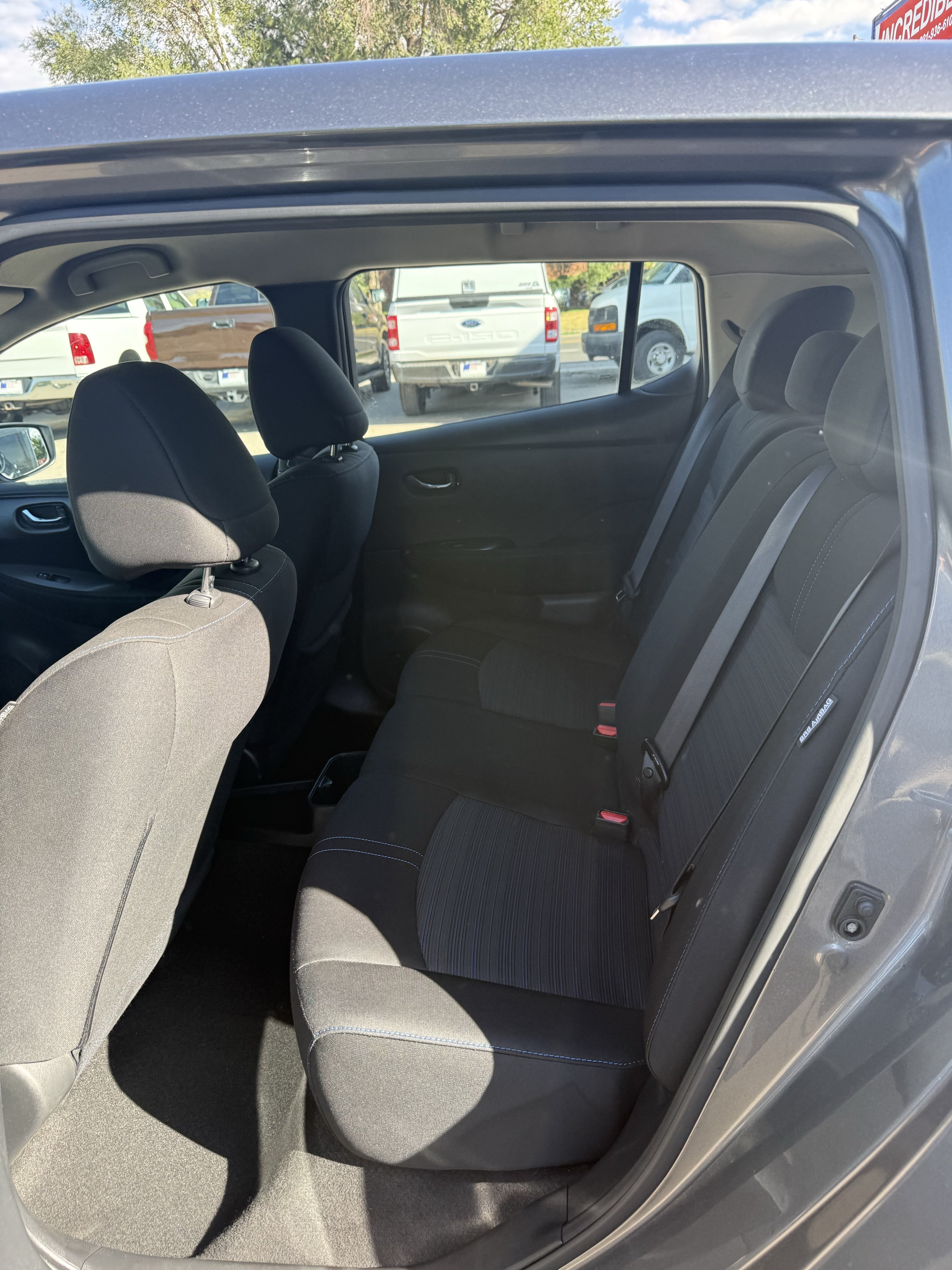 Used 2025 Nissan Leaf S FWD image 11