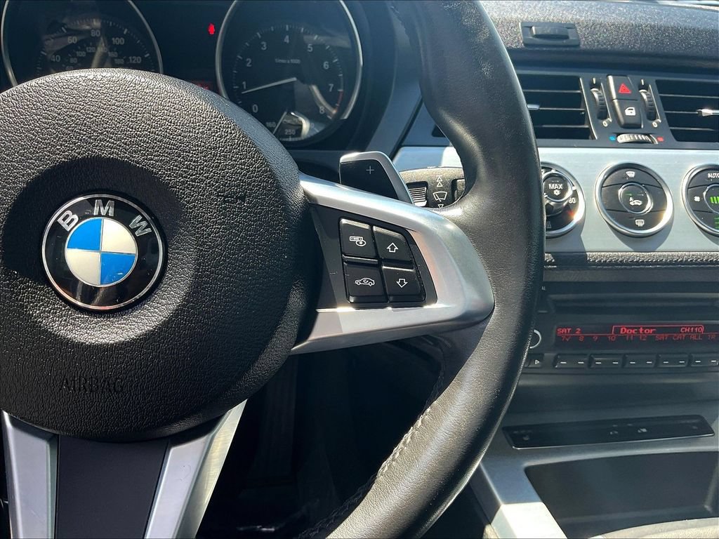 Used 2012 BMW Z4 sDrive28i RWD image 11