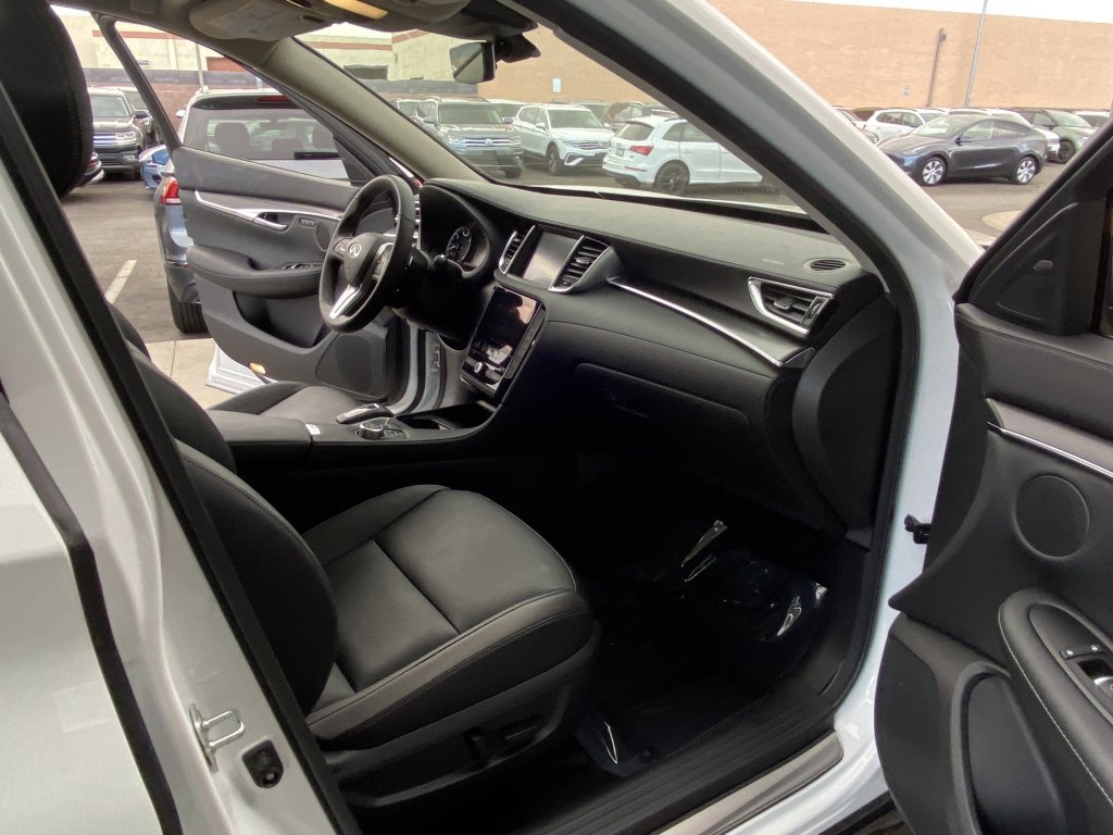 Used 2024 INFINITI QX50 Luxe image 22