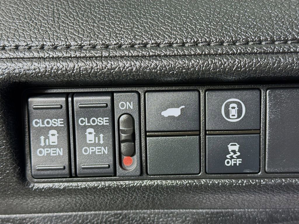 Certified 2023 Honda Odyssey Sport image 21