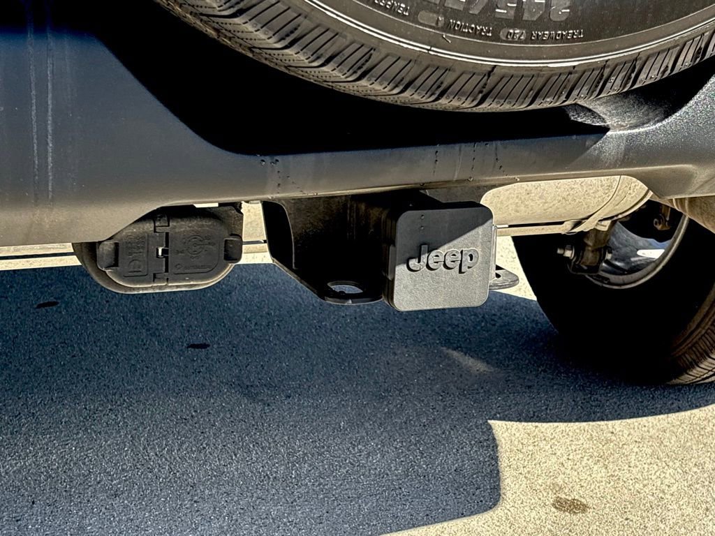 Used 2022 Jeep Wrangler Unlimited Sport image 23