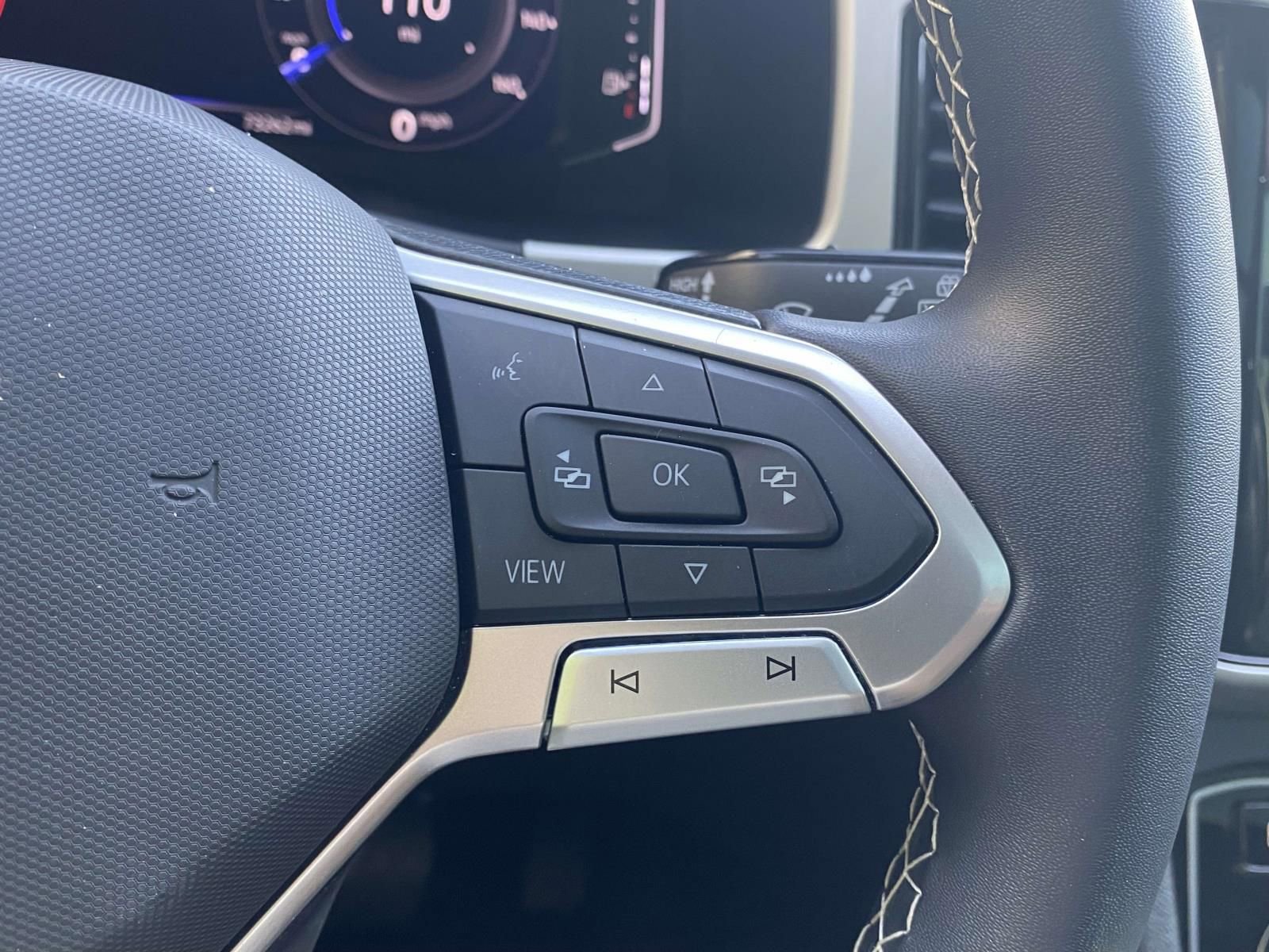 Used 2023 Volkswagen Atlas SE w/ Panoramic Sunroof Package FWD image 26