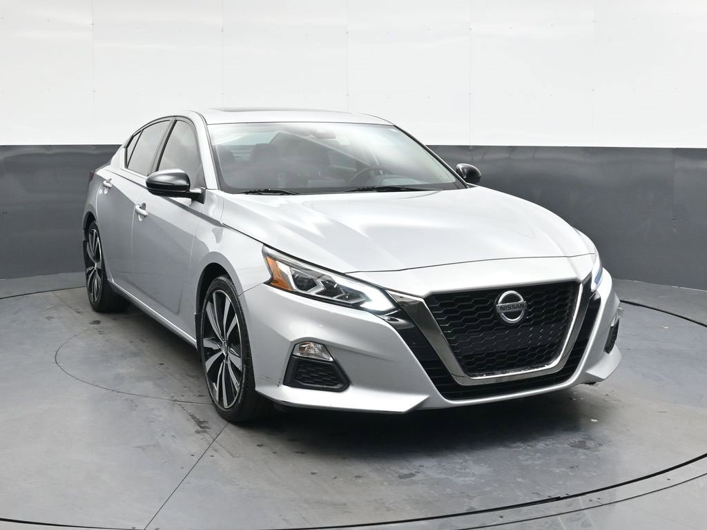 Used 2020 Nissan Altima 2.5 SR w/ Premium Package image 1