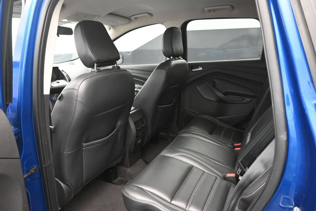 Used 2019 Ford Escape SEL FWD image 2