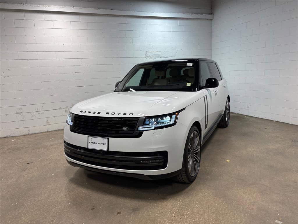 Used 2025 Land Rover Range Rover Long Wheelbase SE image 2