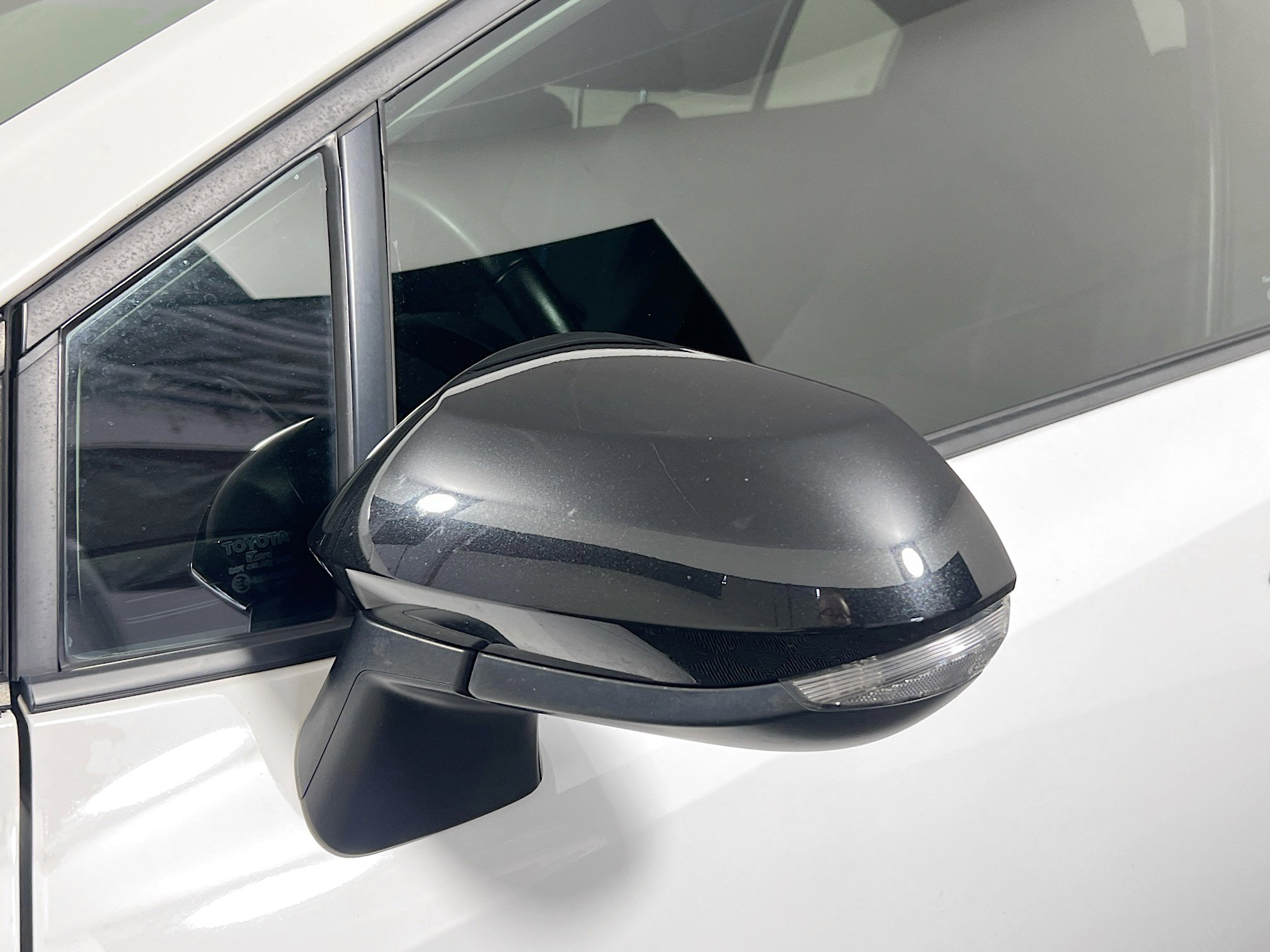 Used 2021 Toyota Corolla SE FWD image 12