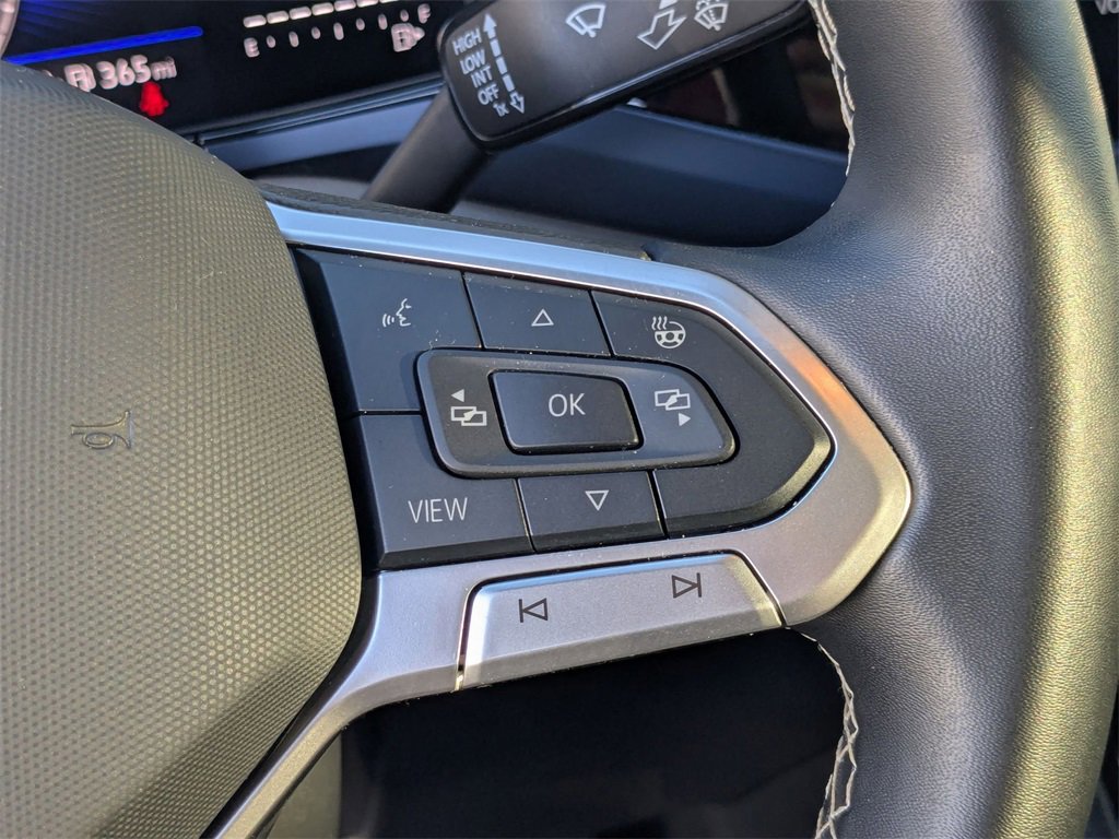 Used 2024 Volkswagen Taos SE image 26