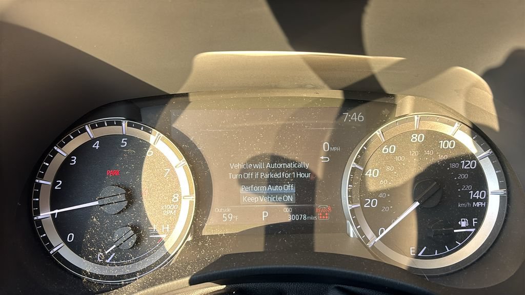 Used 2025 Toyota Highlander XLE AWD/4WD image 17