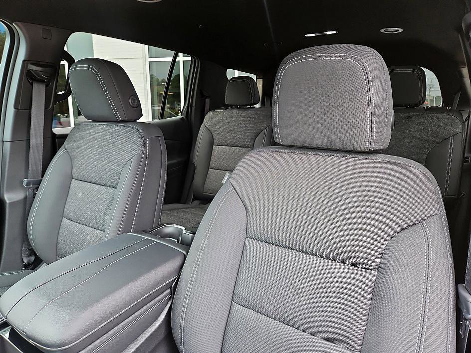 New 2026 Chevrolet Traverse LT w/ Driver Confidence Package image 16