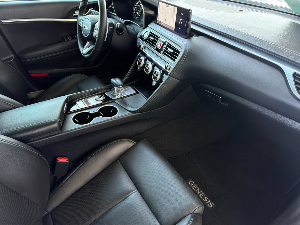 Used 2023 Genesis G70 2.0T RWD image 16