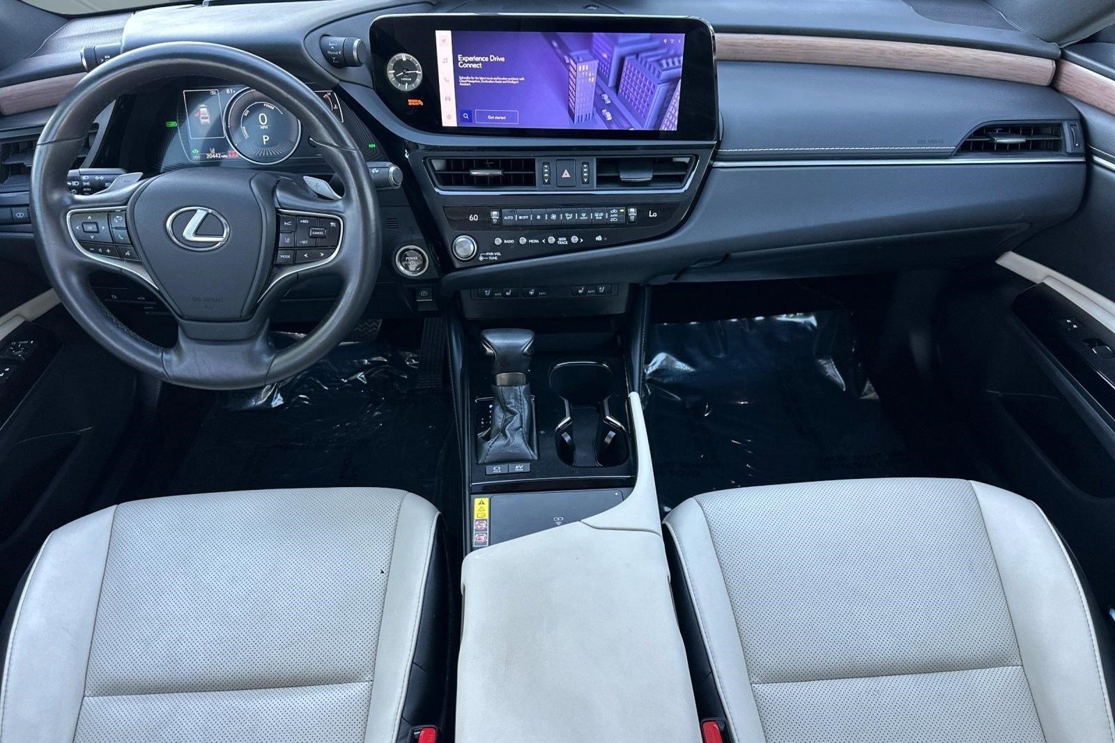 Certified 2025 Lexus ES 300h w/ Premium Package image 18