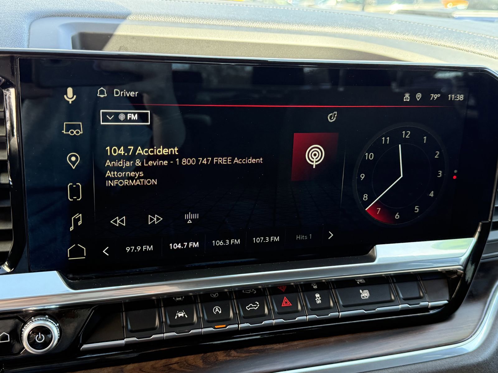 Used 2025 GMC Sierra 1500 SLT image 19