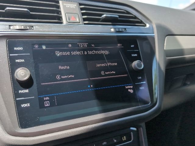 Used 2021 Volkswagen Tiguan SE R-Line FWD image 16