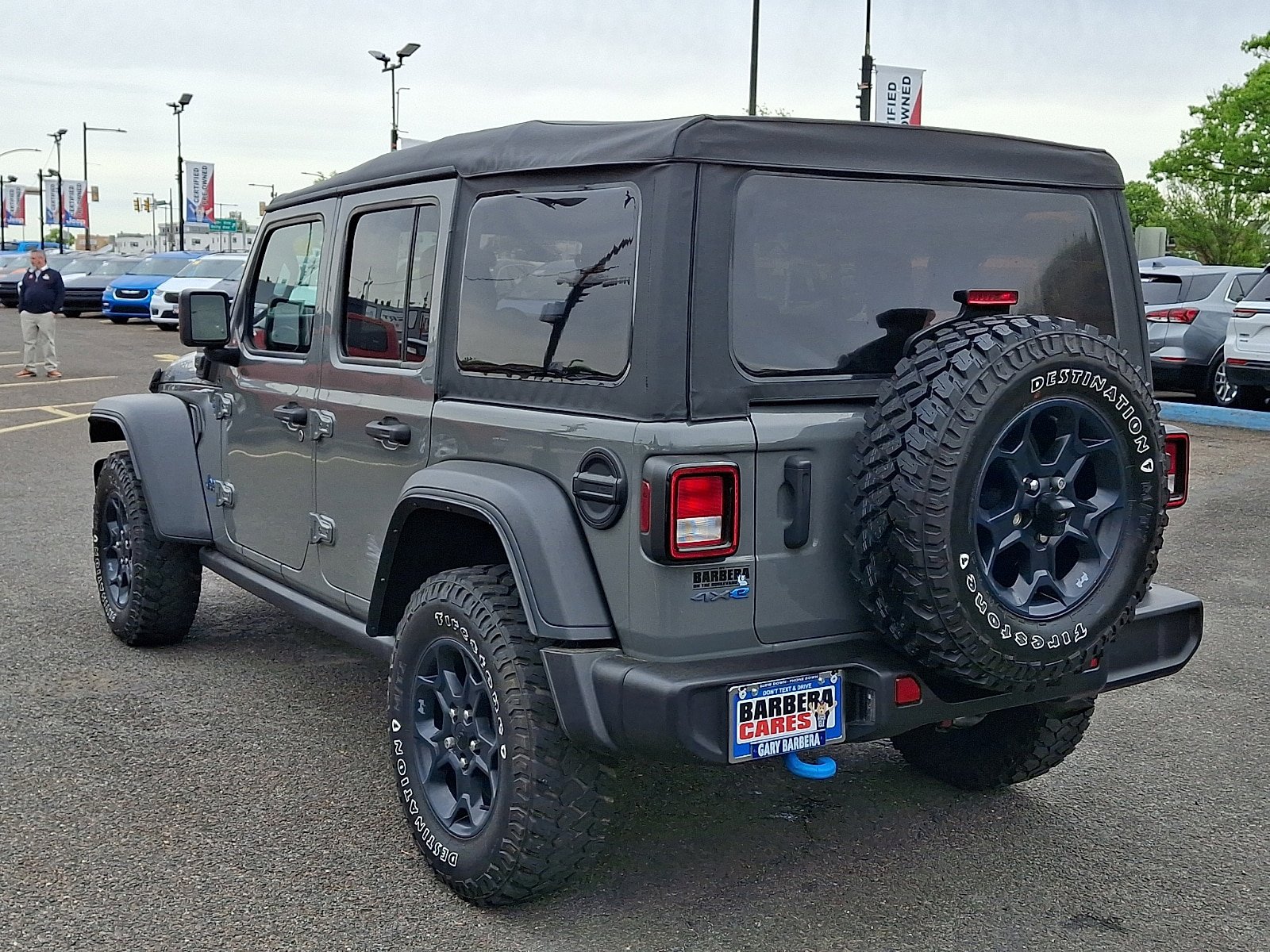 Used 2023 Jeep Wrangler Unlimited AWD/4WD image 3