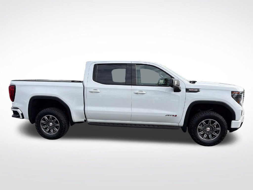 Used 2024 GMC Sierra 1500 AT4 w/ Technology Package AWD/4WD image 6