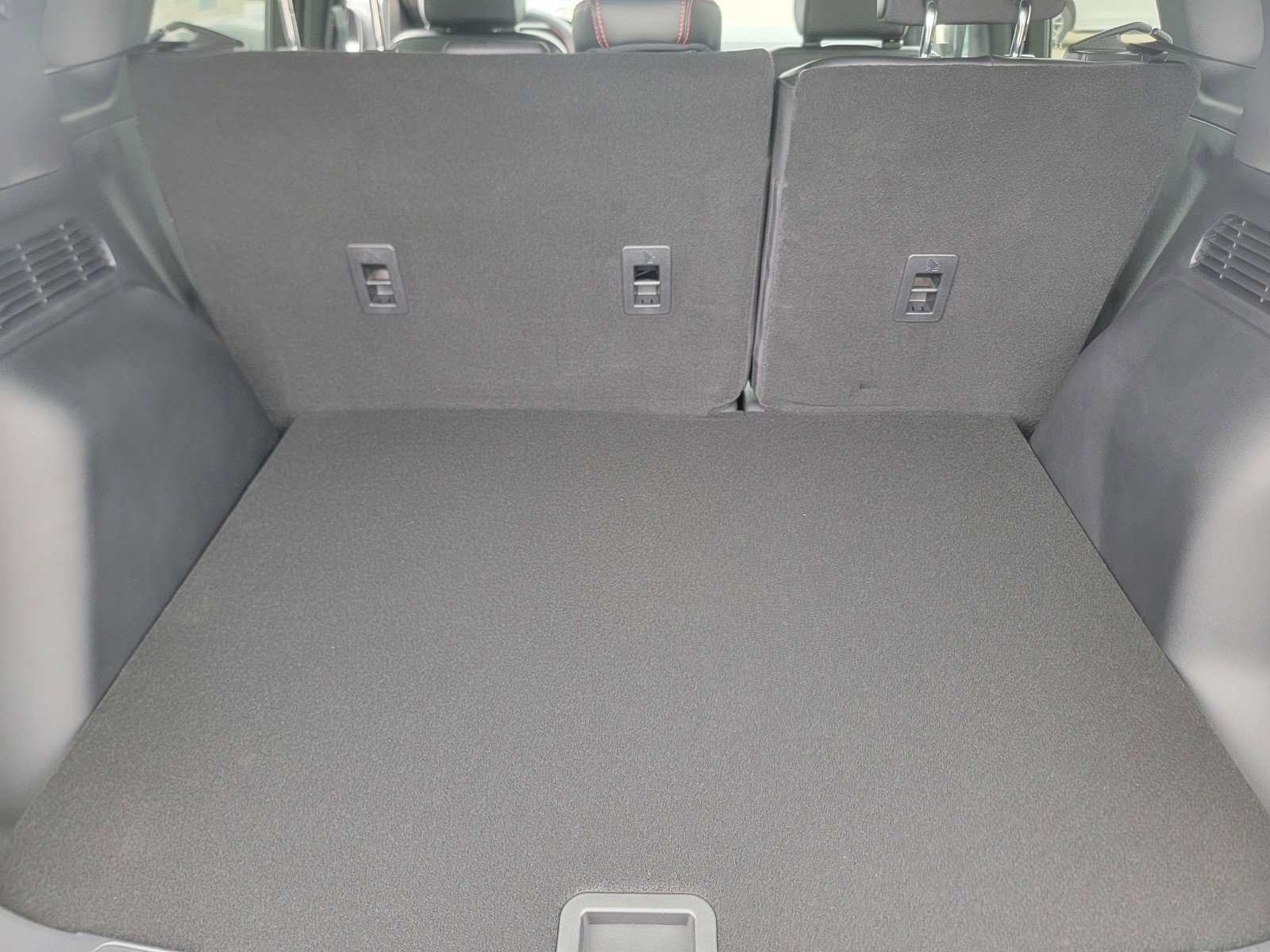 New 2025 Ford Escape ST-Line w/ Equipment Group 301A image 13