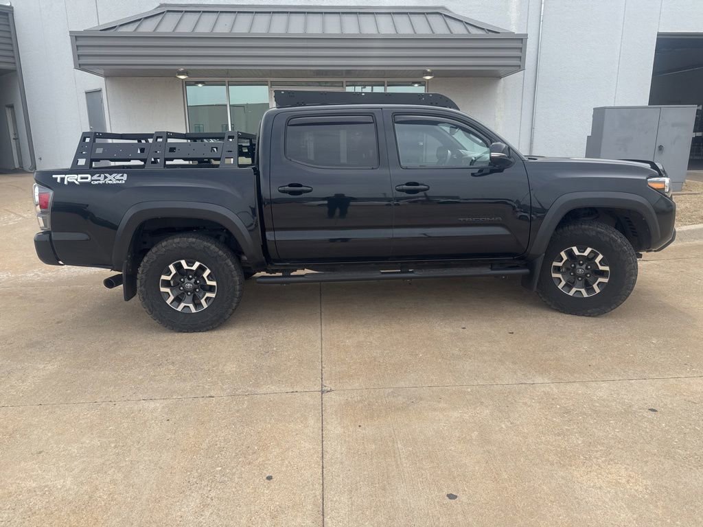 Used 2022 Toyota Tacoma TRD Off-Road w/ Technology Package AWD/4WD image 4