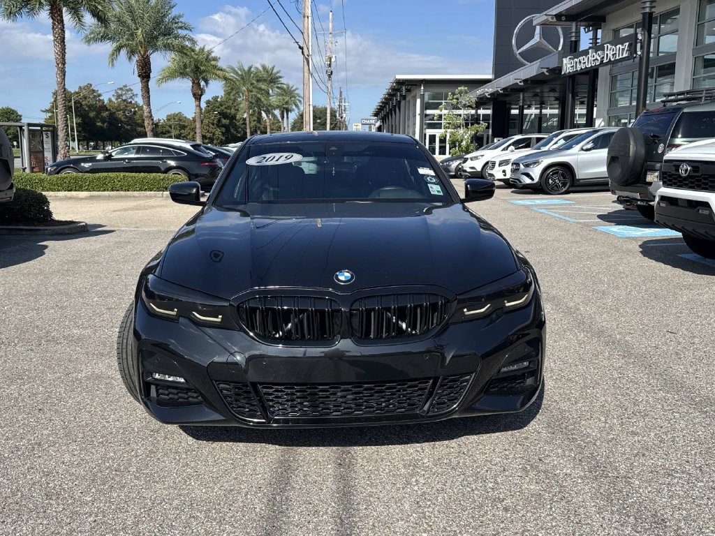 Used 2019 BMW 330i Sedan w/ M Sport Package RWD image 2