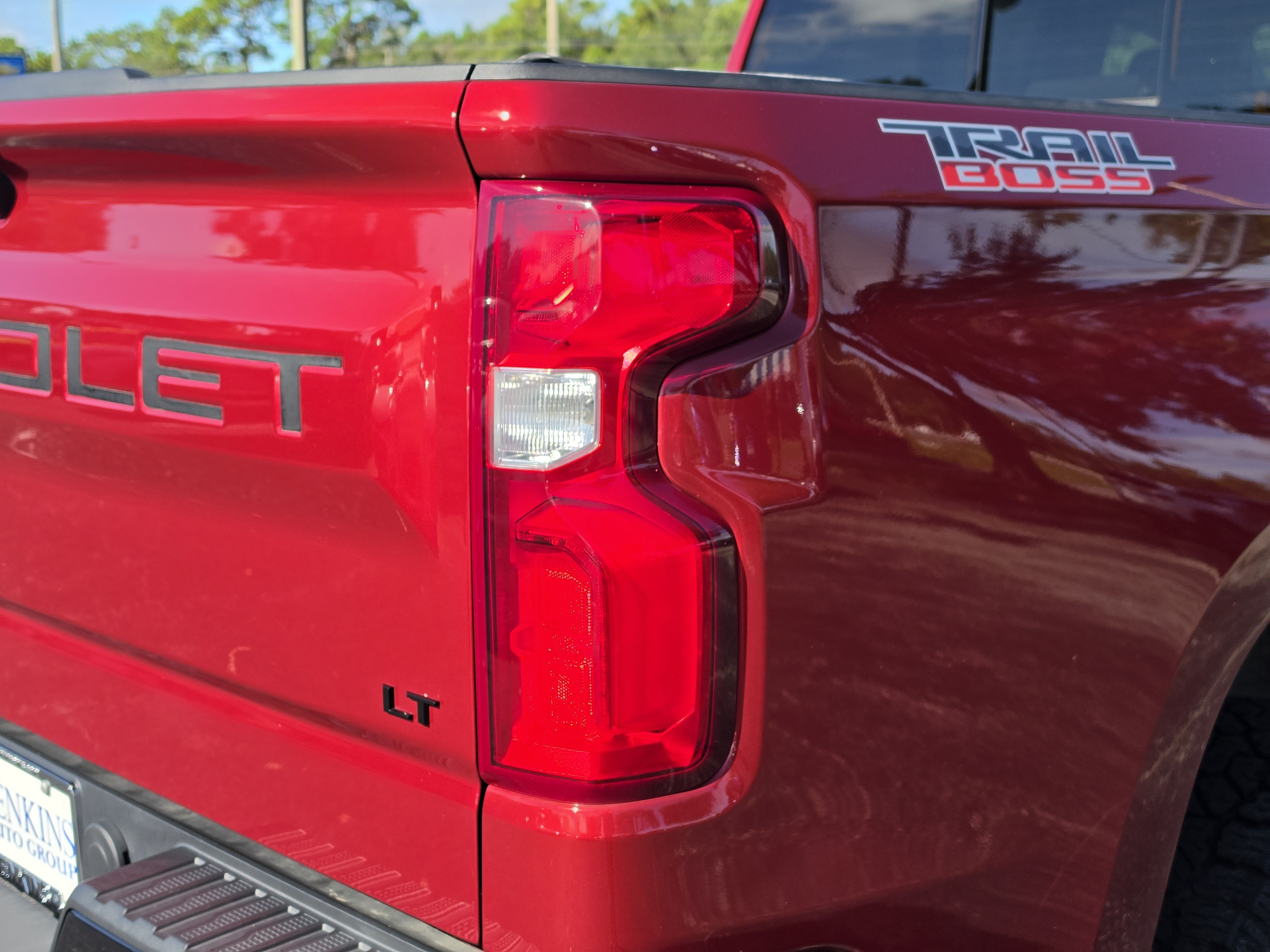 Used 2020 Chevrolet Silverado 1500 LT Trail Boss AWD/4WD image 14