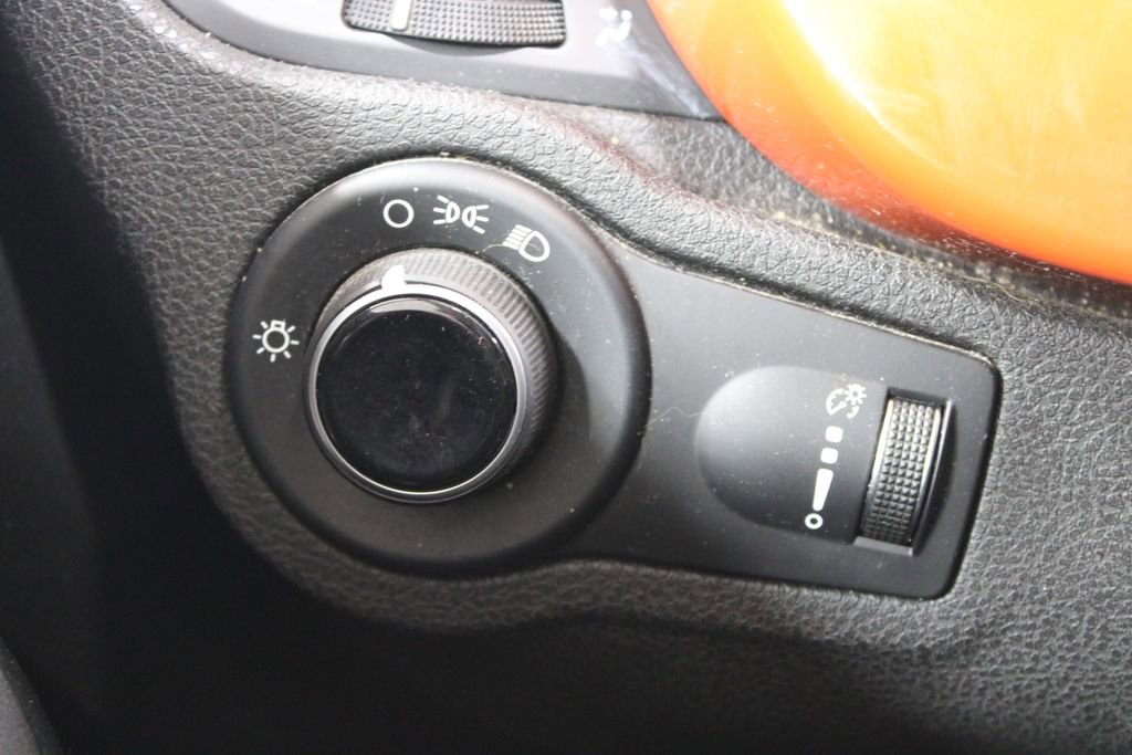 Used 2016 FIAT 500X Pop image 34