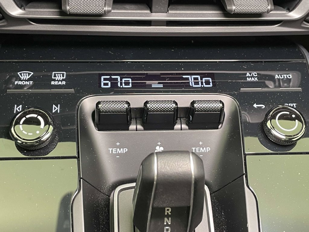 Certified 2021 Porsche 911 Turbo S AWD/4WD image 31