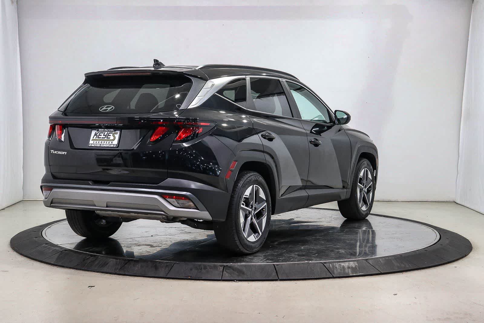Used 2025 Hyundai Tucson SEL FWD image 4