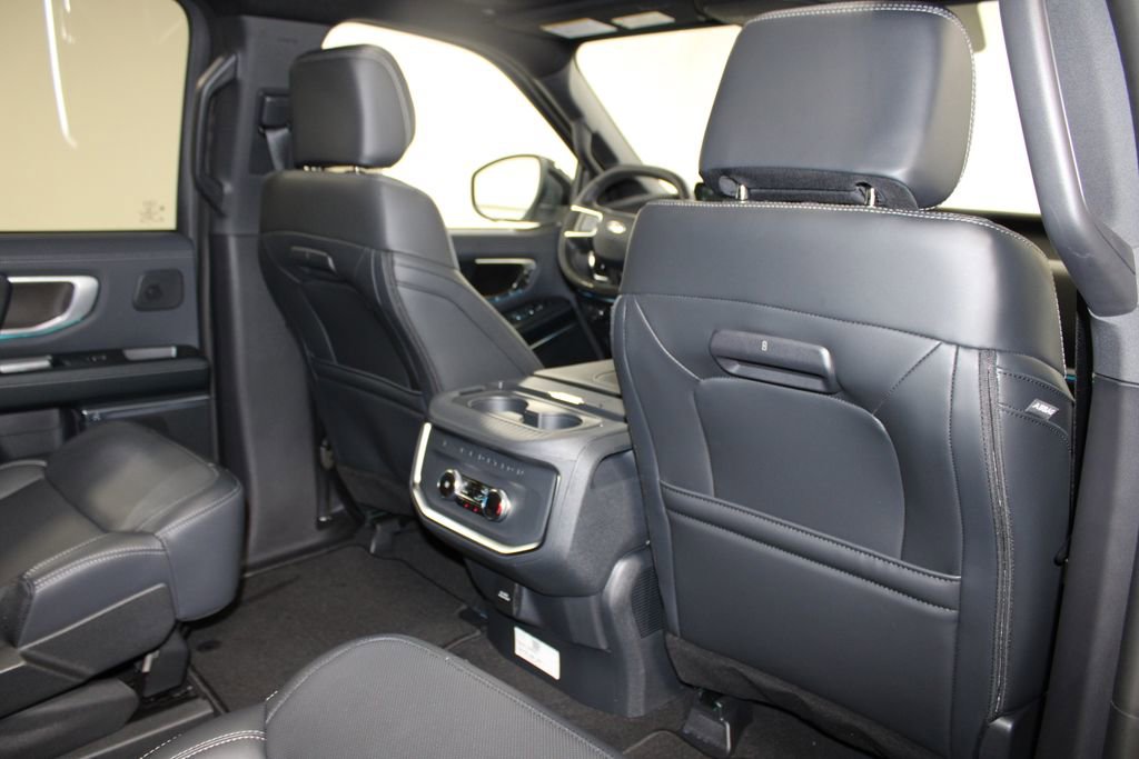 New 2025 Ford Expedition Platinum w/ Stealth Performance Package image 37