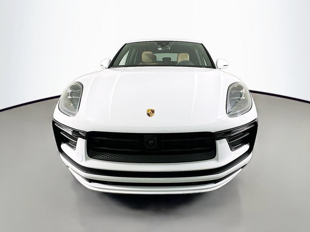 New 2026 Porsche Macan AWD/4WD image 6