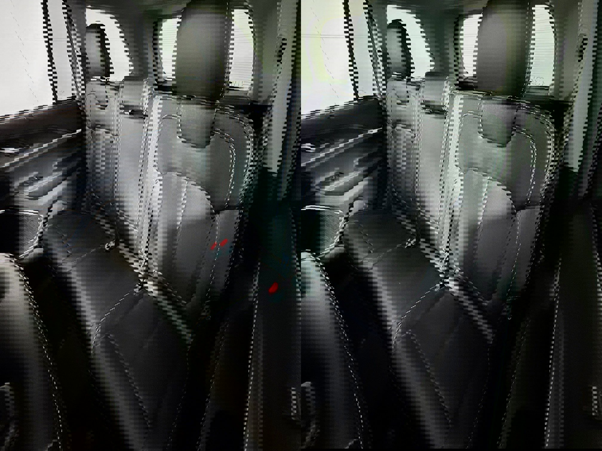 Used 2023 Jeep Grand Cherokee 30th Anniversary image 23