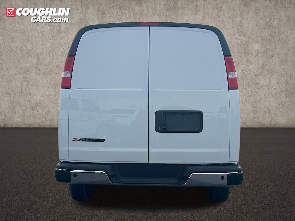 New 2025 Chevrolet Express 3500 Extended w/ Driver Convenience Package RWD image 5
