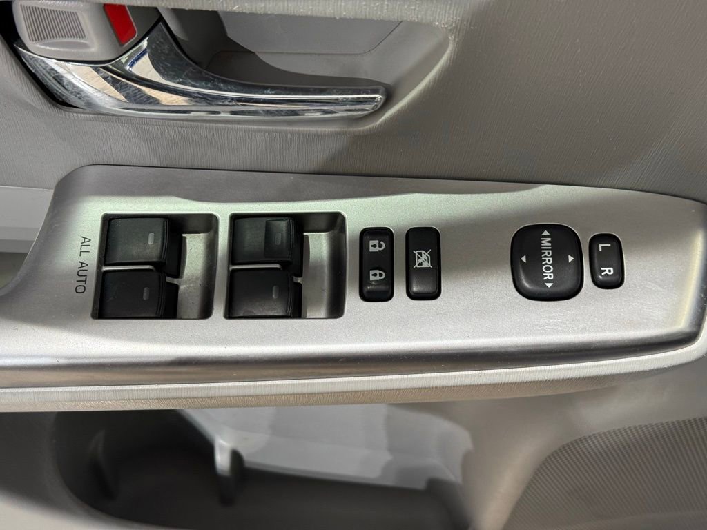 Used 2015 Toyota Prius V Three image 16