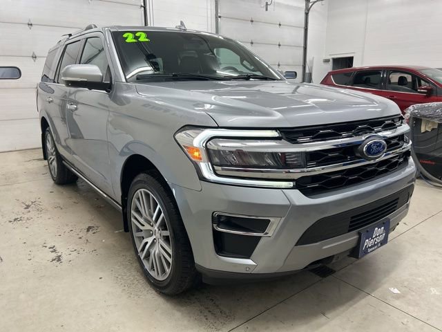 Used 2022 Ford Expedition Limited image 3