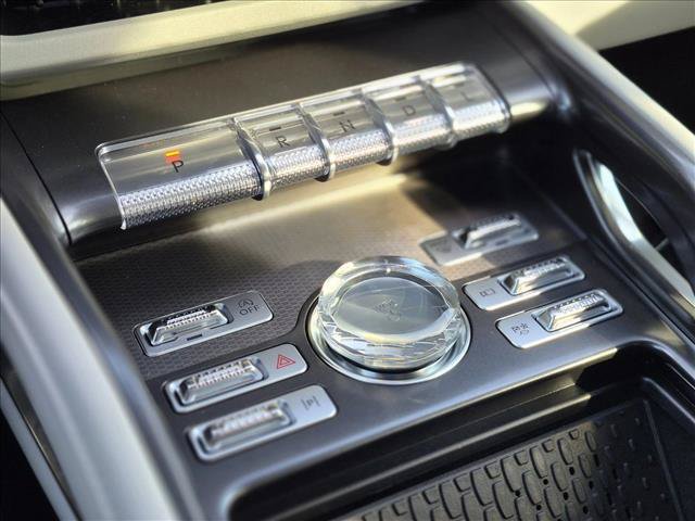 New 2026 Lincoln Nautilus Premier AWD/4WD image 11