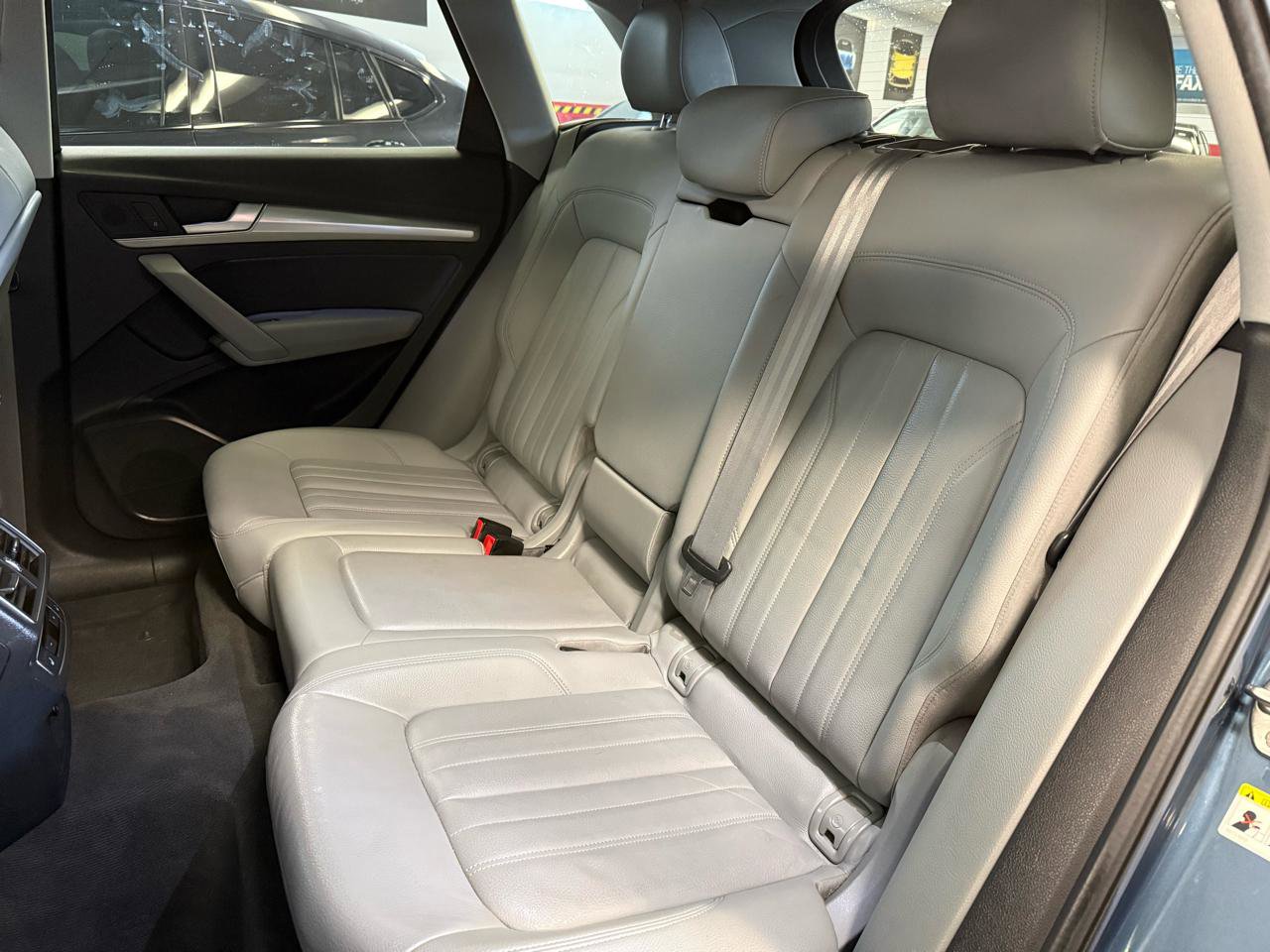 Used 2018 Audi Q5 2.0T Premium Plus w/ Premium Plus Package image 32