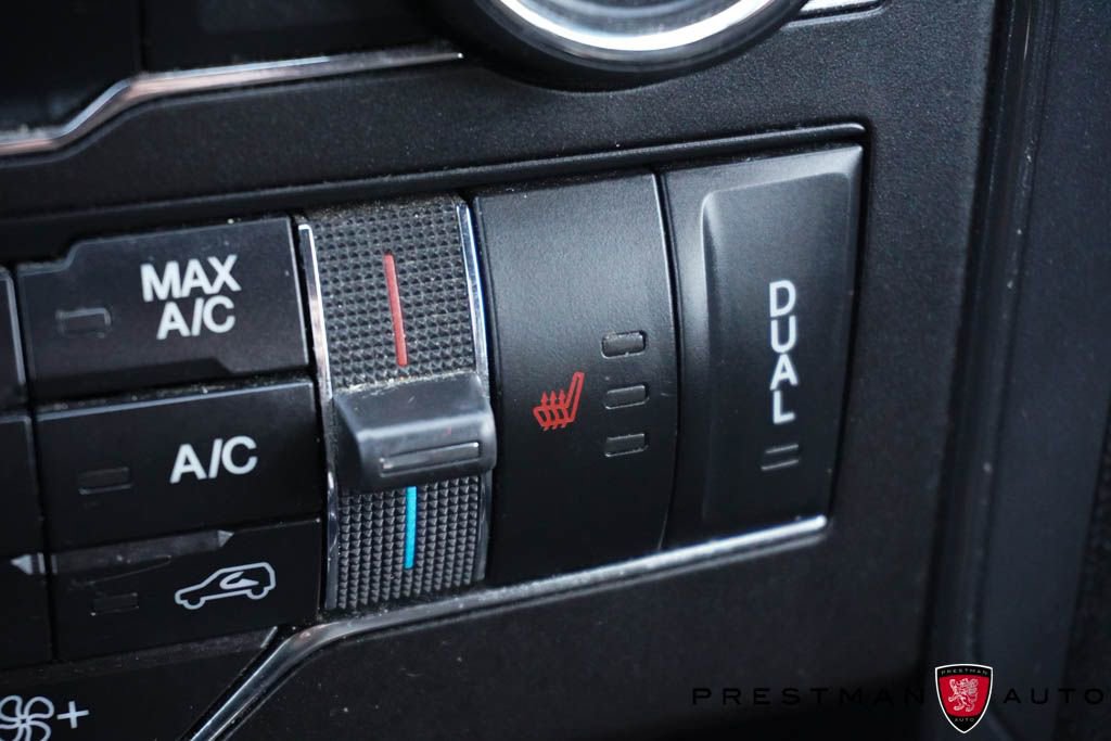 Used 2018 Ford Explorer XLT AWD/4WD image 7