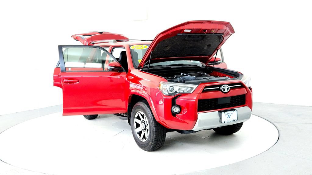 Certified 2024 Toyota 4Runner TRD Off-Road Premium w/ Moonroof Package AWD/4WD image 9