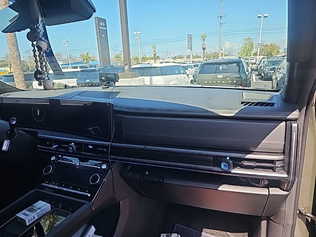 Used 2025 Hyundai Santa Fe Calligraphy image 12