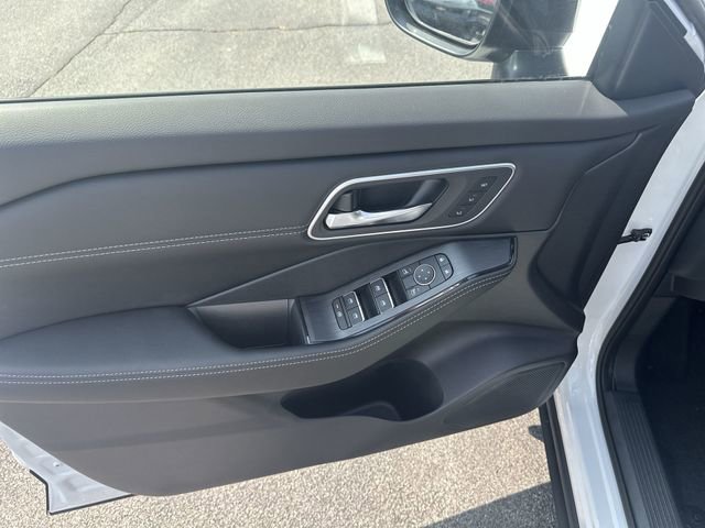 New 2026 Nissan Rogue Platinum w/ Platinum Premium Package image 27