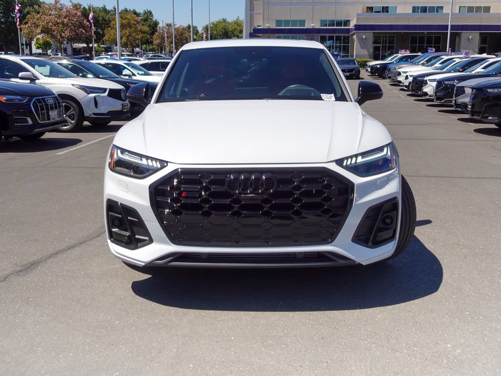Used 2023 Audi SQ5 Prestige w/ Prestige Package AWD/4WD image 3