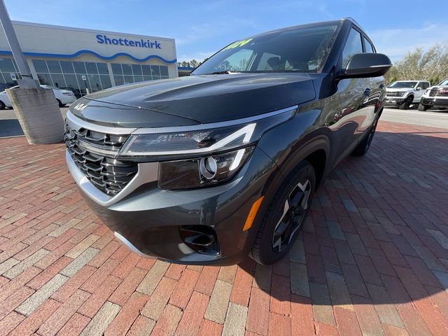 Used 2024 Kia Seltos EX image 10