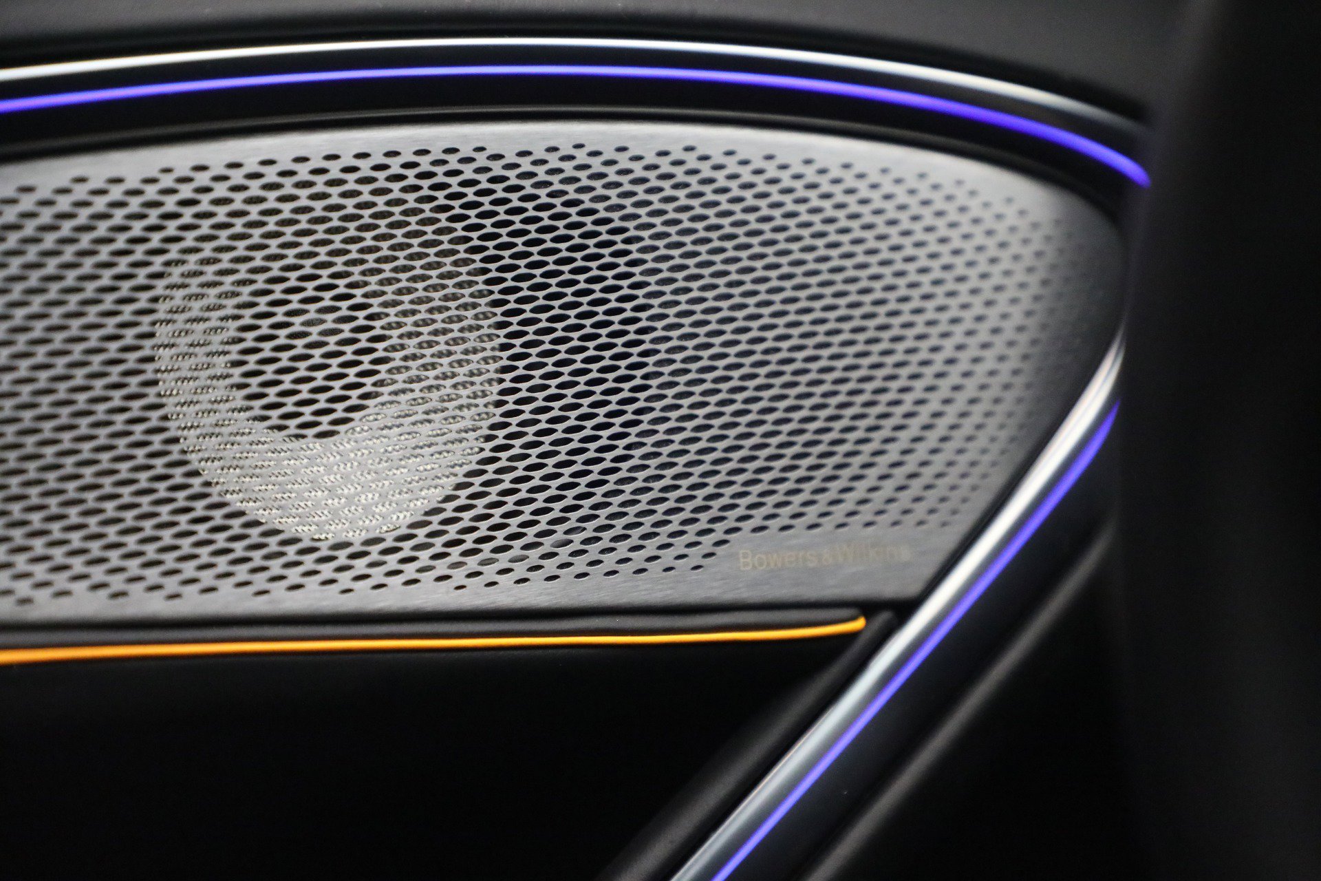 Used 2024 McLaren Artura image 29