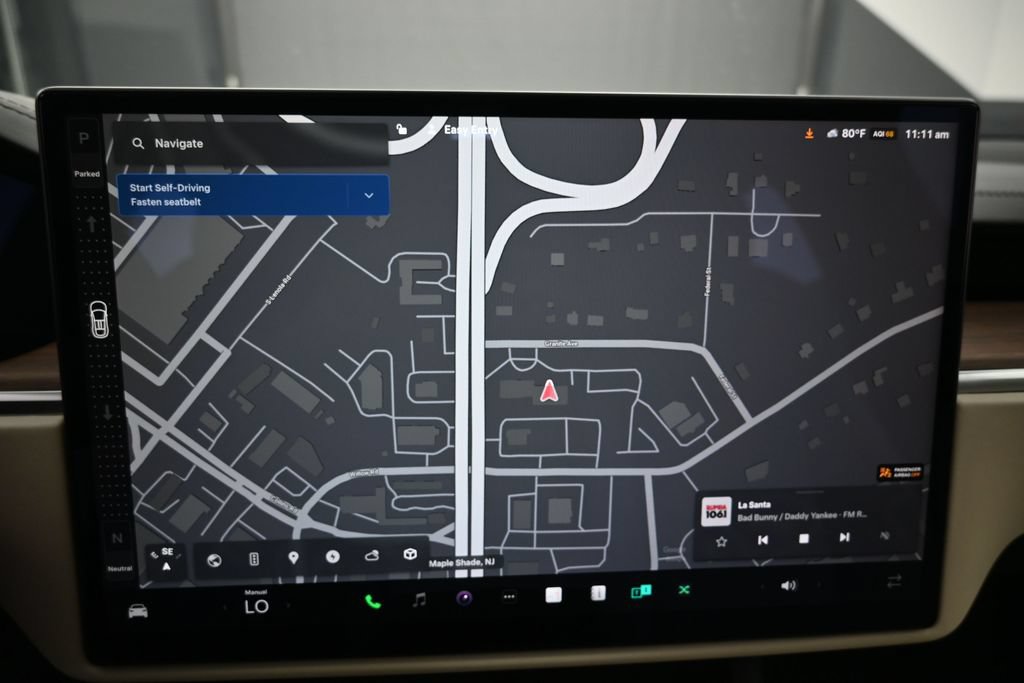 Used 2025 Tesla Model X AWD/4WD image 10