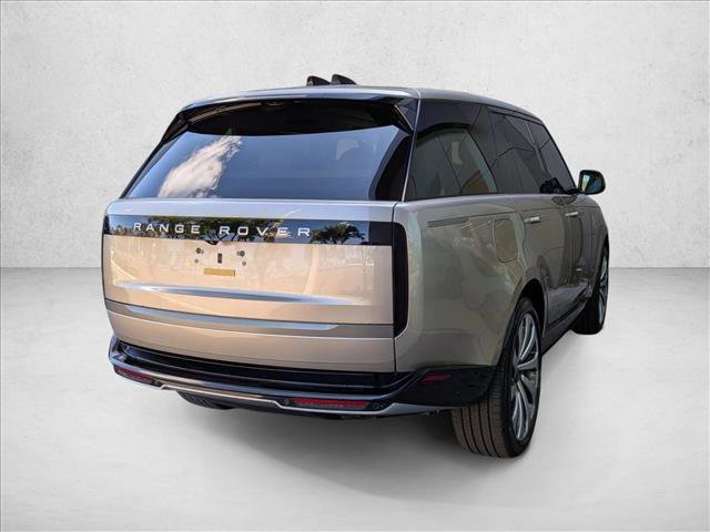 New 2026 Land Rover Range Rover SE image 2