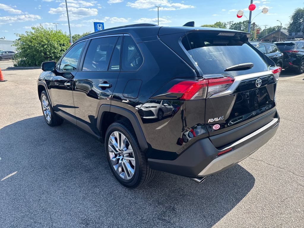 Used 2024 Toyota RAV4 Limited w/ Advanced Technology Package AWD/4WD image 5