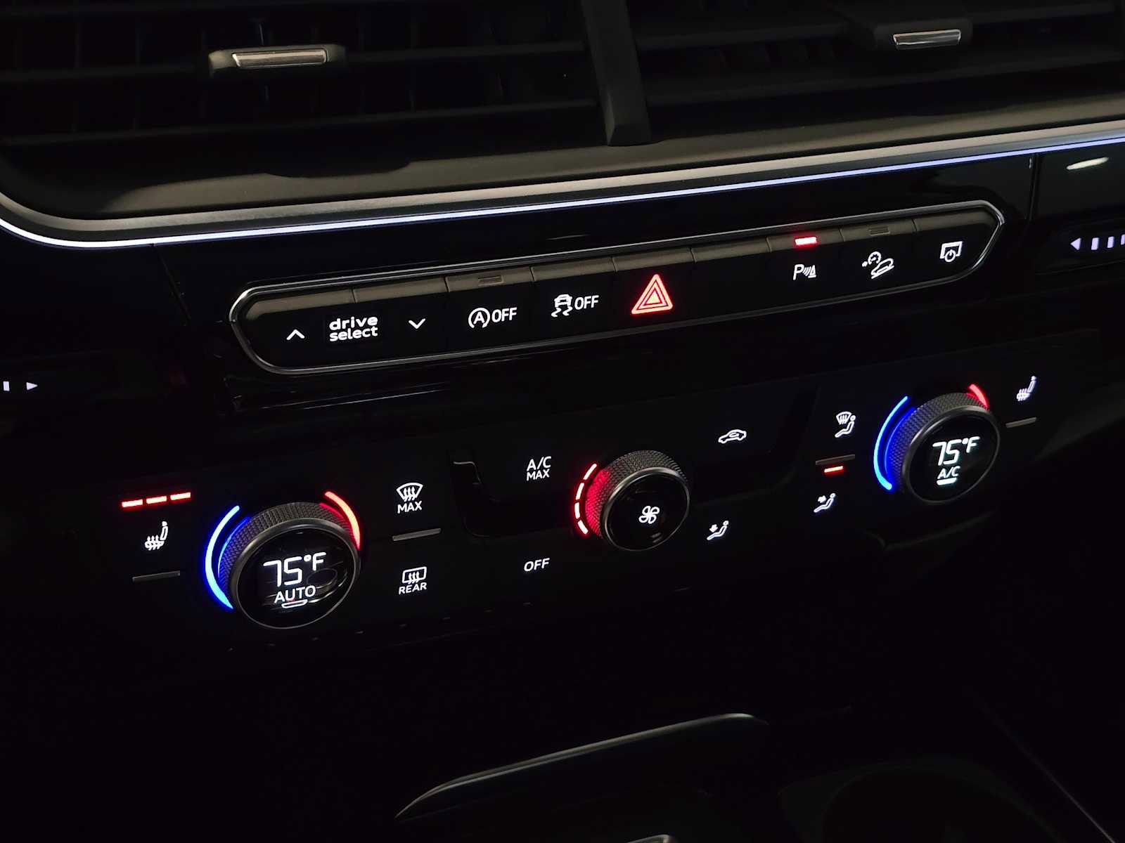 Used 2018 Audi Q7 3.0T Premium Plus image 32