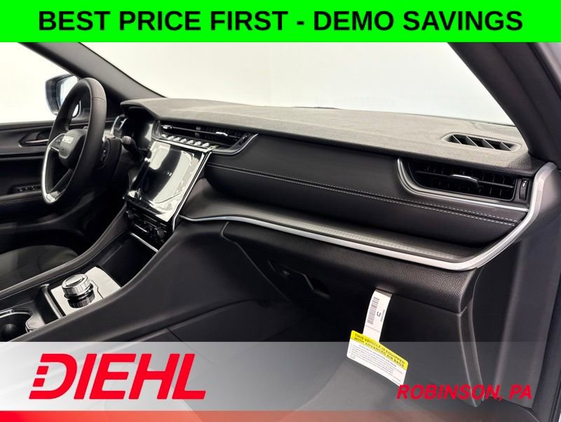 New 2026 Jeep Grand Cherokee L Laredo AWD/4WD image 15