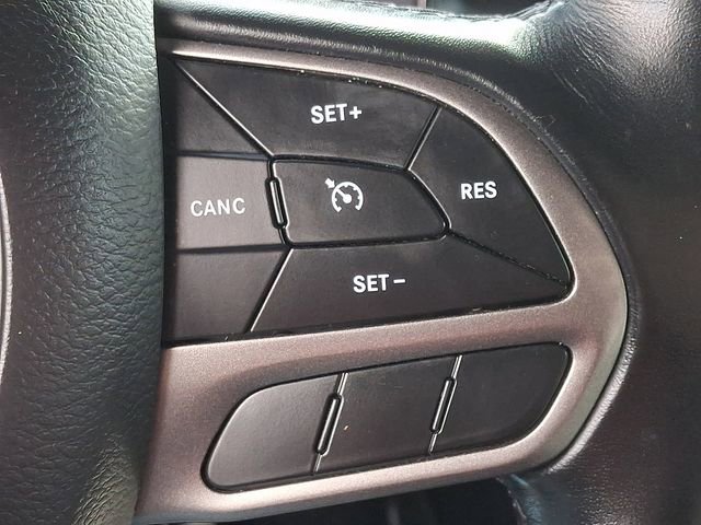 Used 2020 Dodge Challenger SXT w/ Plus Package image 21