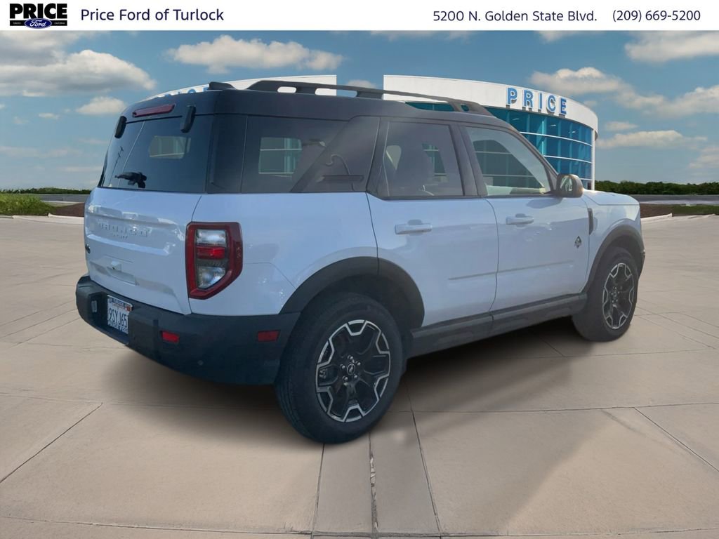 Used 2025 Ford Bronco Sport Outer Banks AWD/4WD image 5
